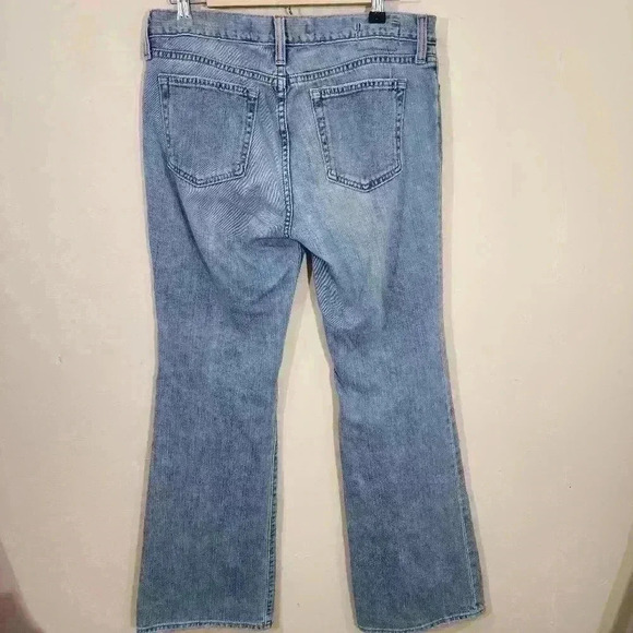 p7079 Old navy Straight boot cut light wash ankle jeans size 10 - Picture 7 of 8